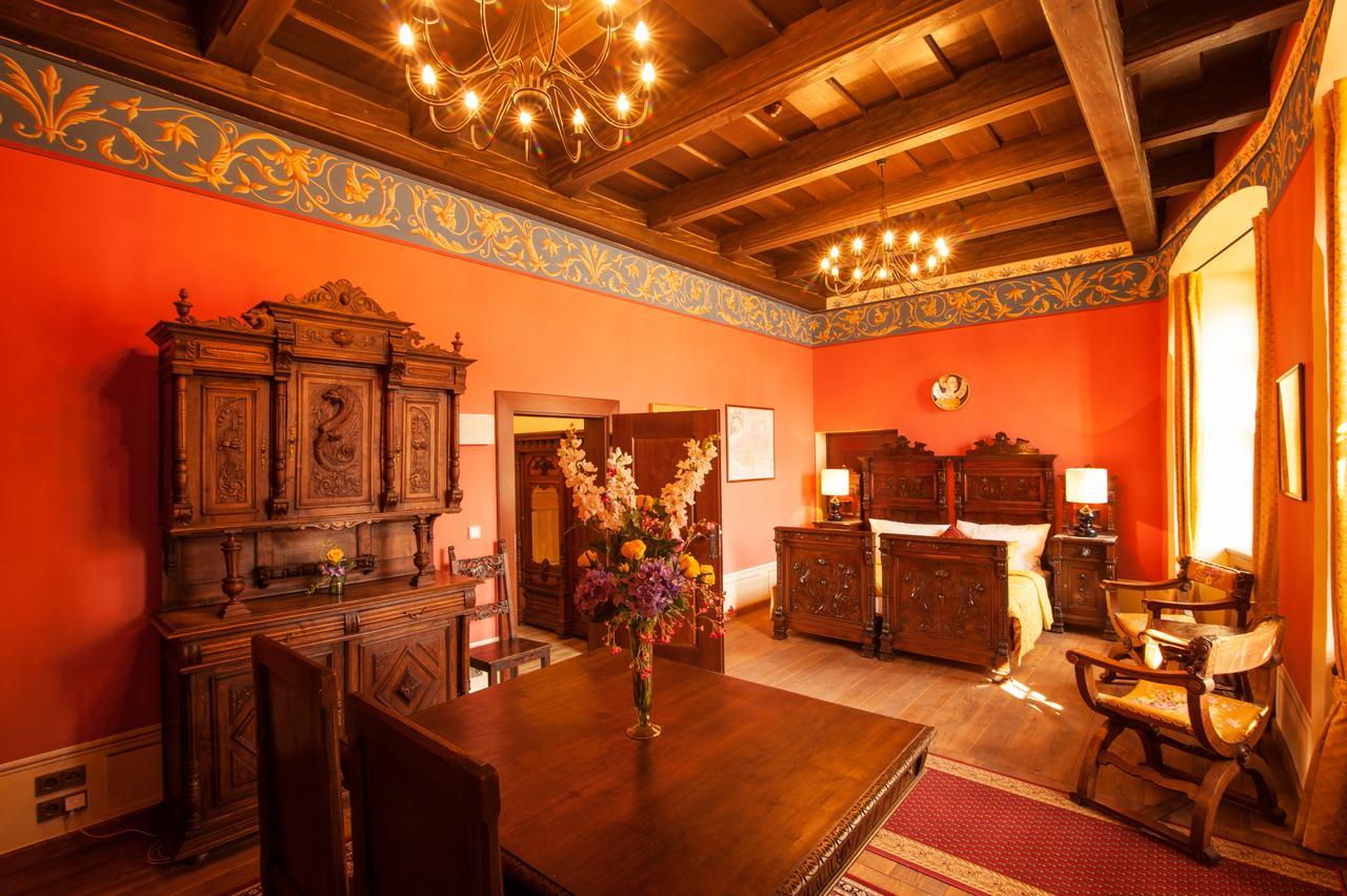 Hotel Zamek Valec Vladislav Bagian luar foto