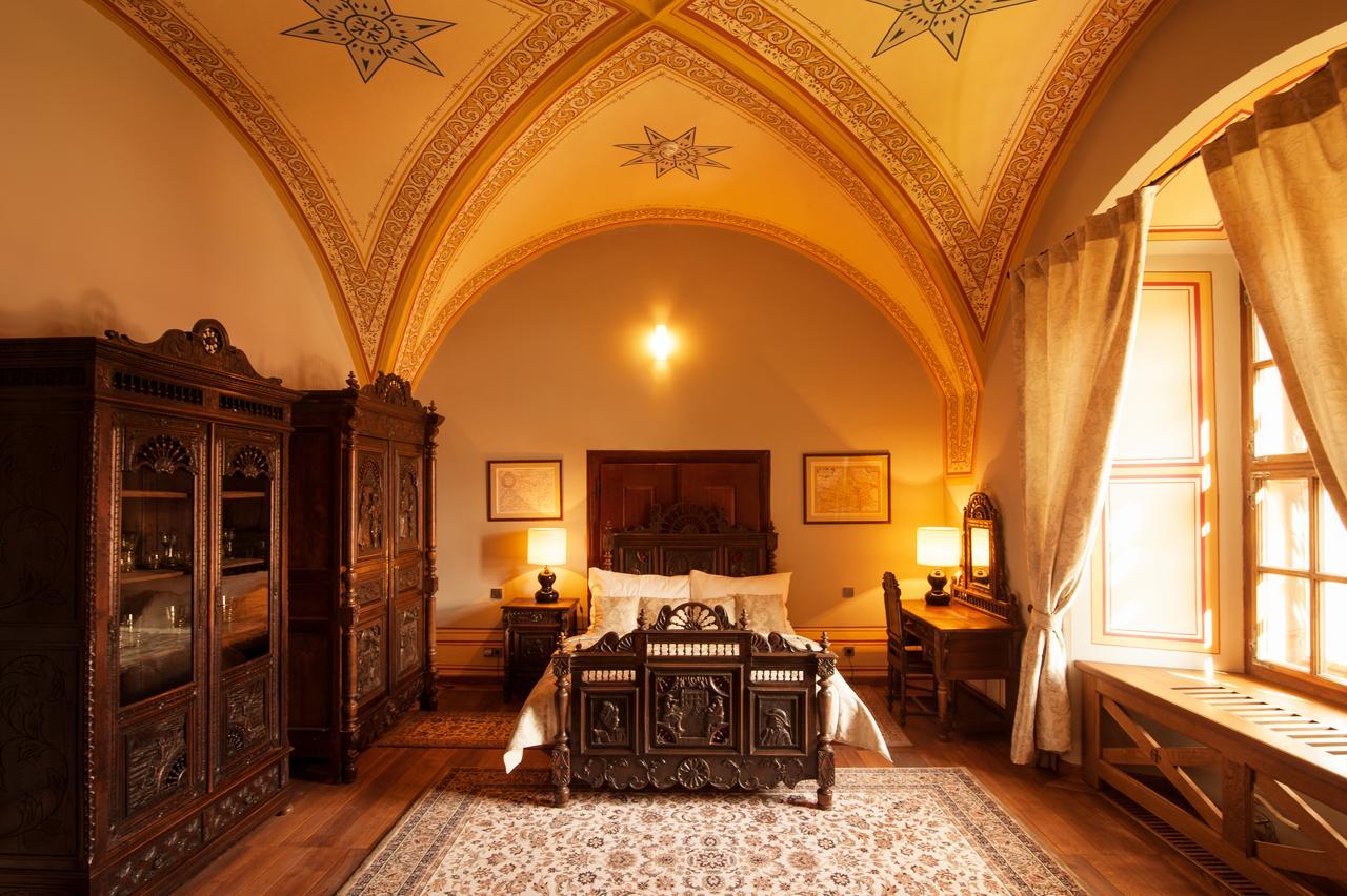 Hotel Zamek Valec Vladislav Bagian luar foto