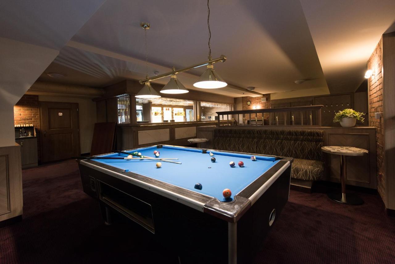 Hotel Zamek Valec Vladislav Bagian luar foto